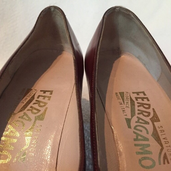 Salvatore Ferragamo Kitten Heel Pumps Shoes 7.5 AA - Picture 5 of 8